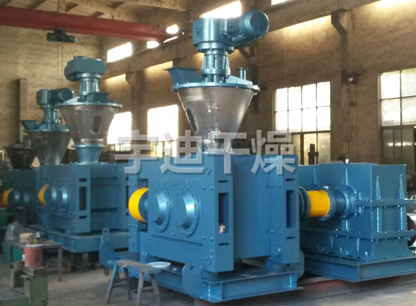 GZL系列干法輾壓造粒機(jī)